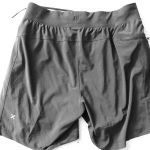 Lulu Lemon Shorts Size Large